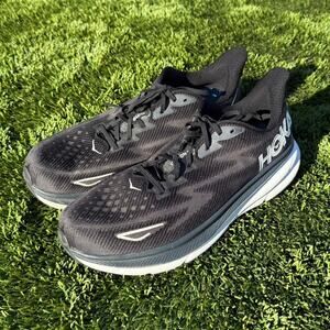 Hoka One One Clifton 8 Running Trainers Black and White Size US 14 2E